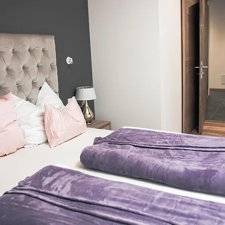 423 - Penthouse Centrum Near Area Apartman *