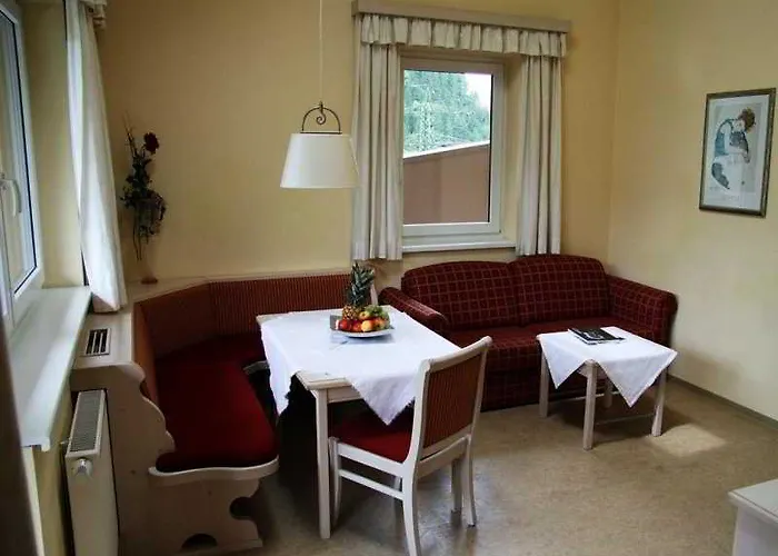 423 - Penthouse Centrum Near Area